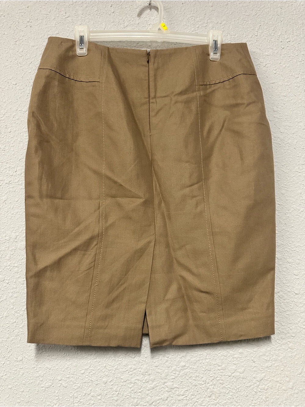Women’s tan Brunello Cucinelli skirt sz 8